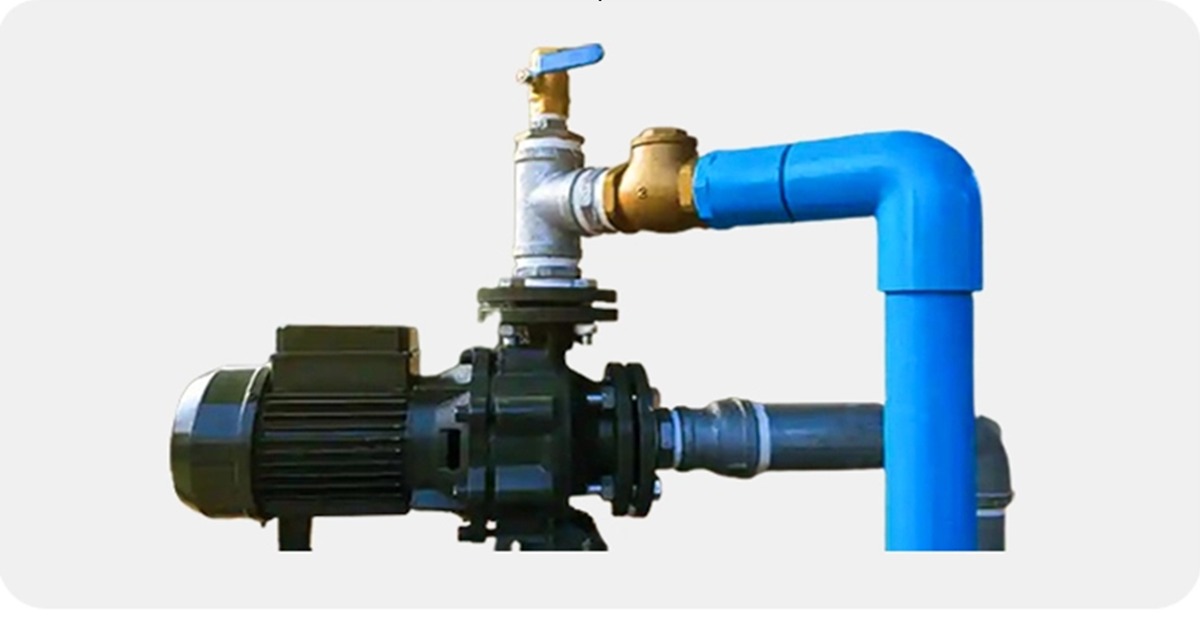 کاهش یا افت فشار آب، از دیگر علائم خرابی اتومات پمپ آب است.